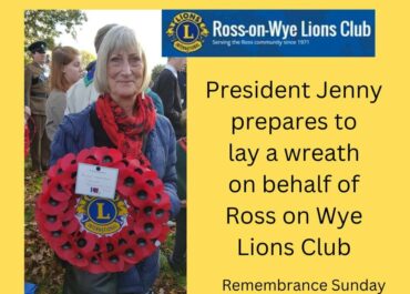 President Jenny lays a Remembrance wreath on behalf of the club